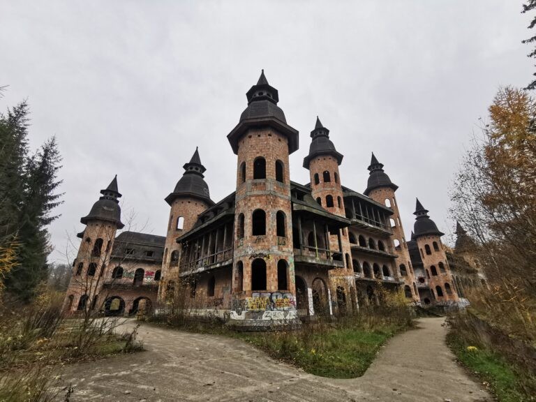 Zamek w Łapalicach, Łapalice, województwo pomorskie - relacja z 09.2020, zdjęcie 33