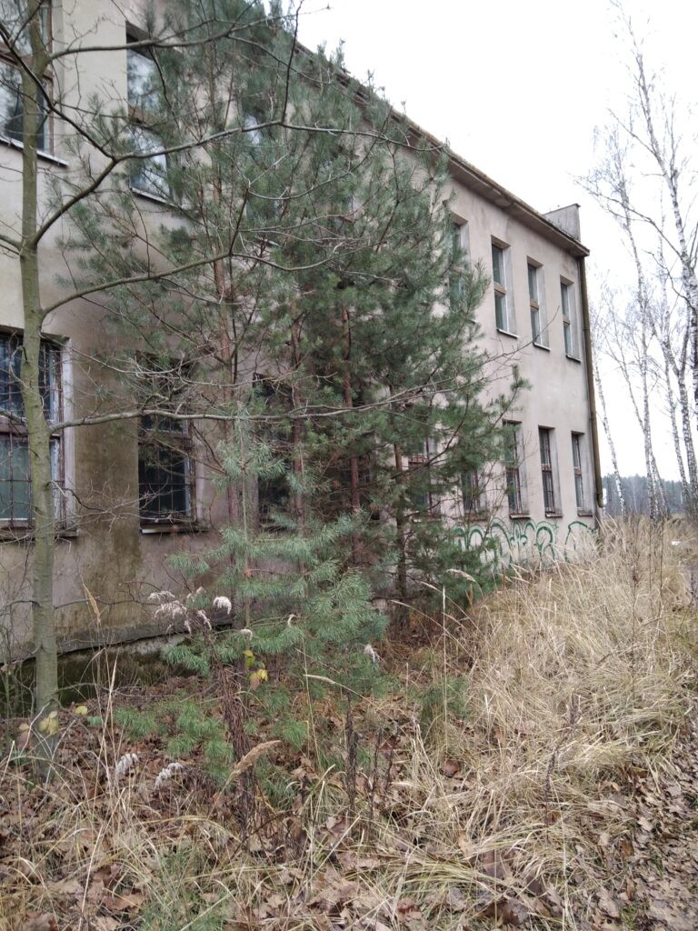 Opuszczony Biurowiec Kolejowy, Częstochowa, województwo śląskie - relacja z 12.2020, zdjęcie 5