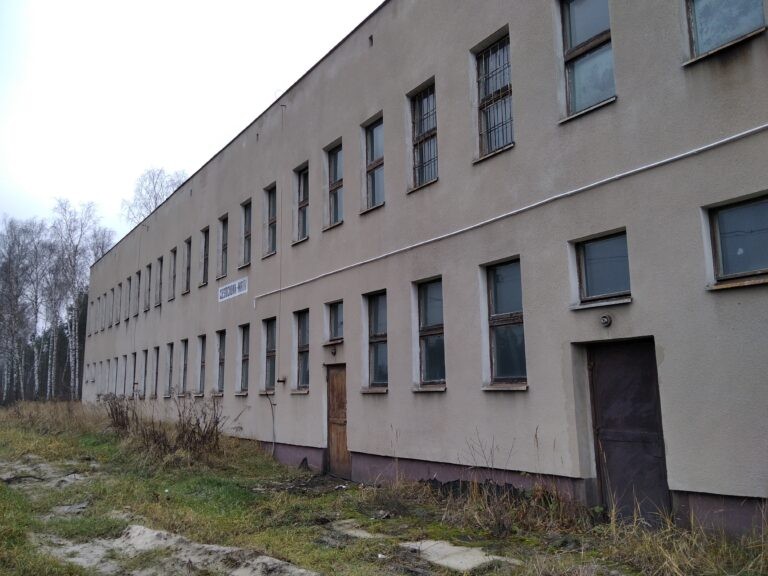 Opuszczony Biurowiec Kolejowy, Częstochowa, województwo śląskie - relacja z 12.2020, zdjęcie 1