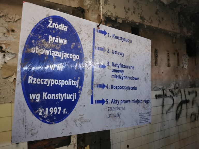 Opuszczona bursa szkolna, Katowice, województwo śląskie - relacja z 09.2020, zdjęcie 7
