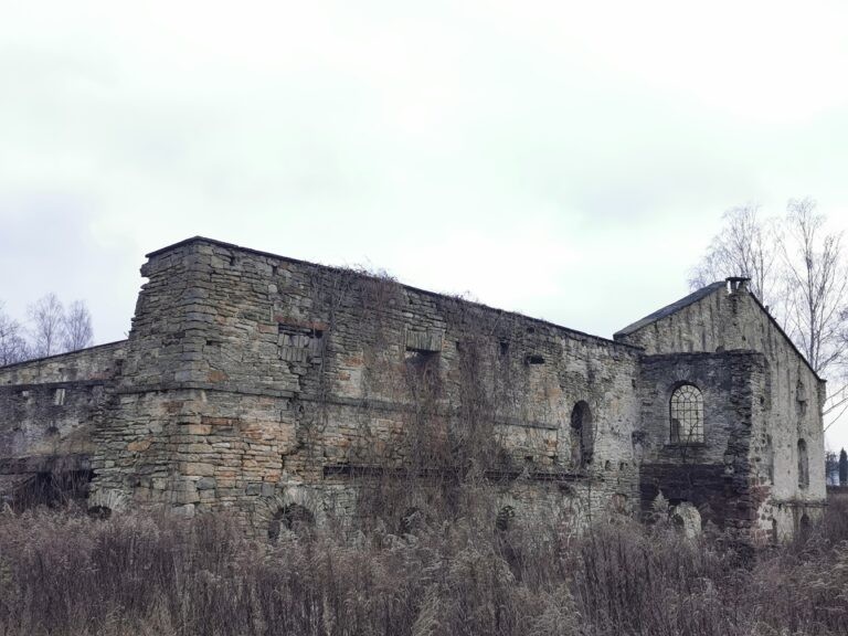 Pałac Schoenbergów, Wąchock, województwo świętokrzyskie - relacja z 09.2020, zdjęcie 9
