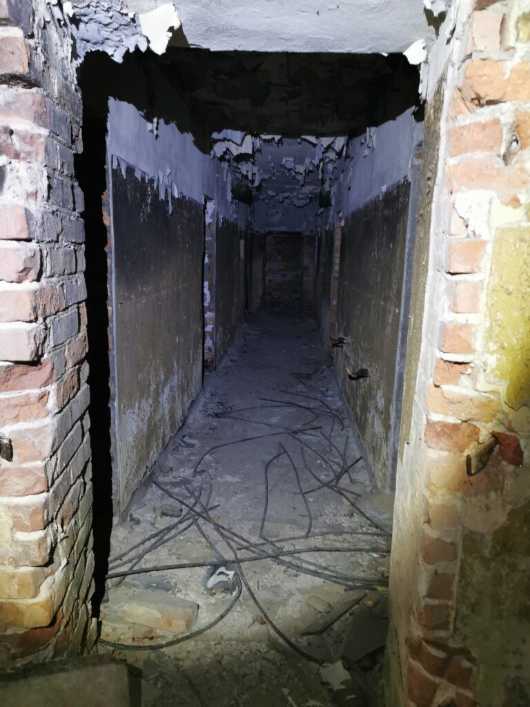 Podziemny bunkier MESKO, Skarżysko-Kamienna, województwo świętokrzyskie - relacja z 09.2020, zdjęcie 7