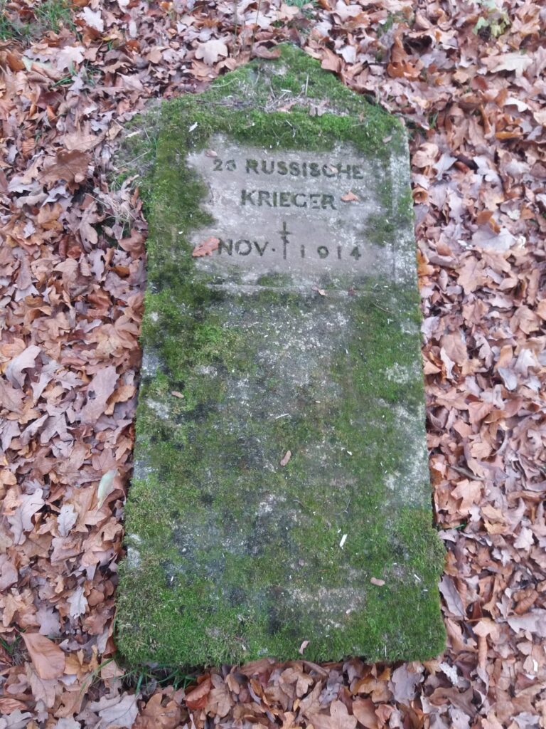 Cmentarz wojenny z czasów I wojny, Wiączyń Dolny, województwo łódzkie - zdjęcie 3