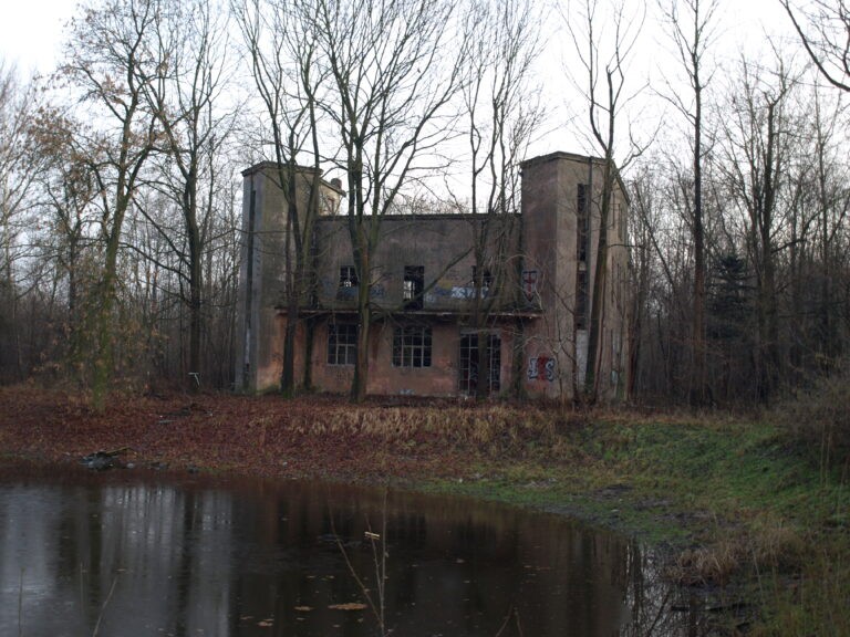 Tor wyścigów konnych, Łódź, województwo łódzkie - relacja z 01.2021, zdjęcie 1