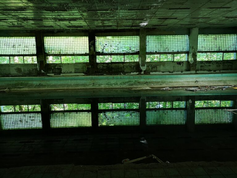 Opuszczony WIELKI SZPITAL rosyjski, Legnica, województwo dolnośląskie - relacja z 09.2019, zdjęcie 36