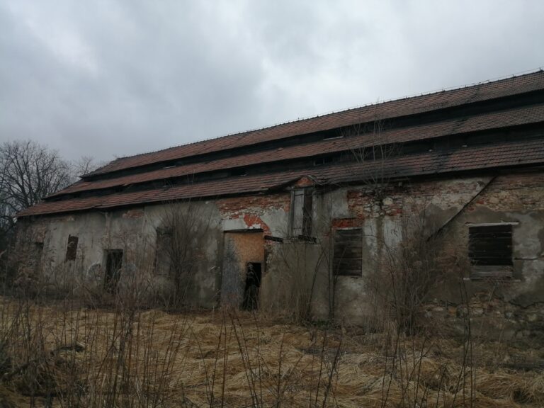 Opuszczony browar dworski, Pisary, województwo małopolskie - relacja z 02.2021, zdjęcie 21