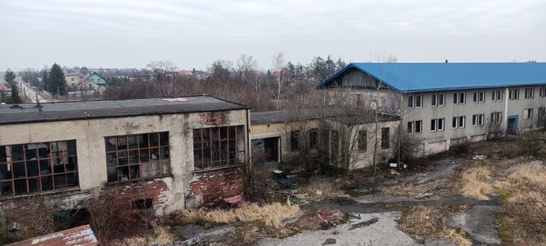 Fabryka świetlówek Polon, Miechów, województwo małopolskie - relacja z 03.2021, zdjęcie 3