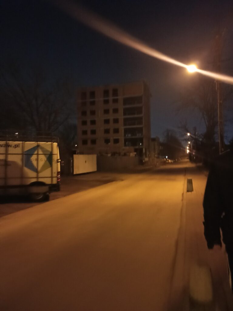 Nie dobudowany biurowiec, Warszawa, województwo mazowieckie - relacja z 03.2021, zdjęcie 3