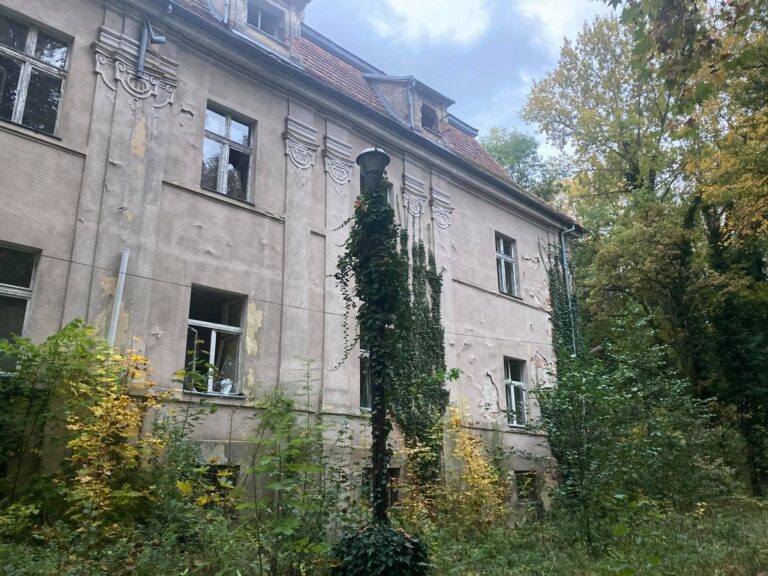 Opuszczony pałac w Sławie, Sława, województwo lubuskie - zdjęcie 6