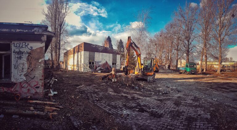 Opuszczona szkoła na Ostatnim Groszu, Częstochowa, województwo śląskie - relacja z 04.2021, zdjęcie 9