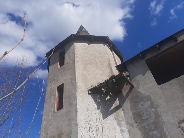 Niedokończony dom, Rogówko, województwo kujawsko-pomorskie - zdjęcie 3
