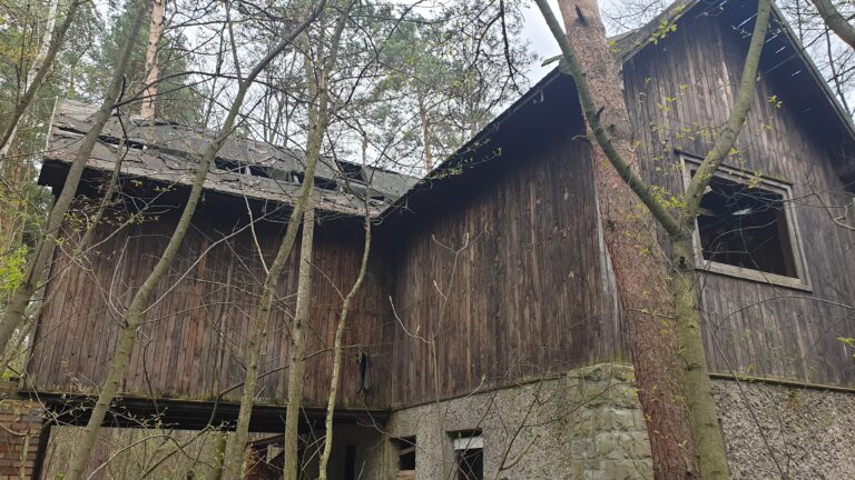 Tarka opuszczony ośrodek wypoczynkowy, Jaworzno, województwo śląskie - relacja z 05.2021, zdjęcie 10