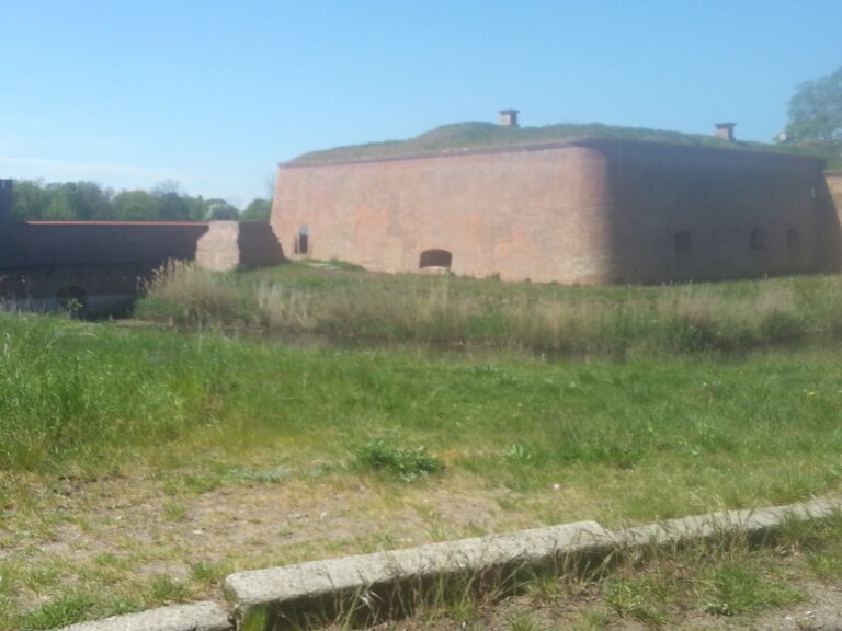 Bastion Filip i Brama Chyżańska — Twierdza Kostrzyn, Kostrzyn nad Odrą, województwo lubuskie - zdjęcie 3