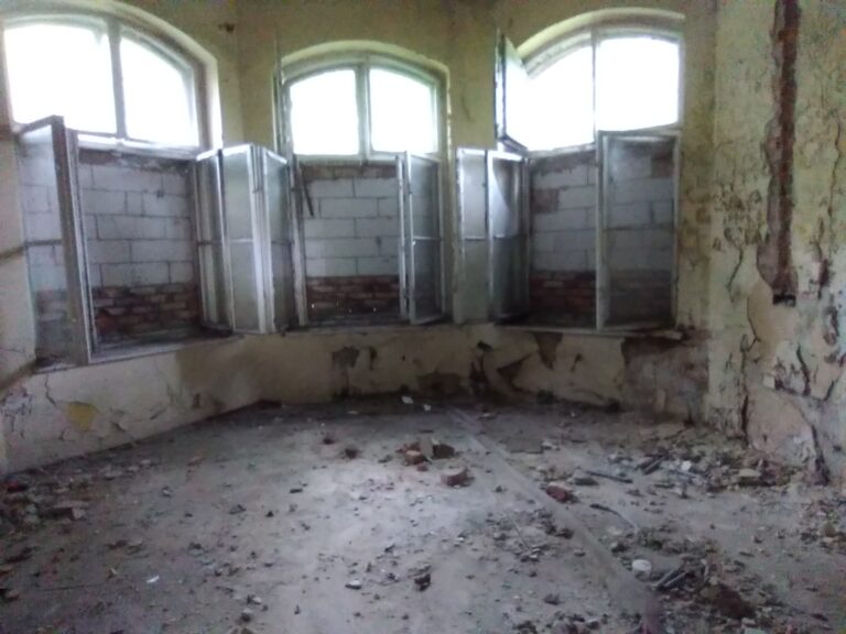 Opuszczony szpital wirecki, Ruda Śląska, województwo śląskie - relacja z 05.2021, zdjęcie 16