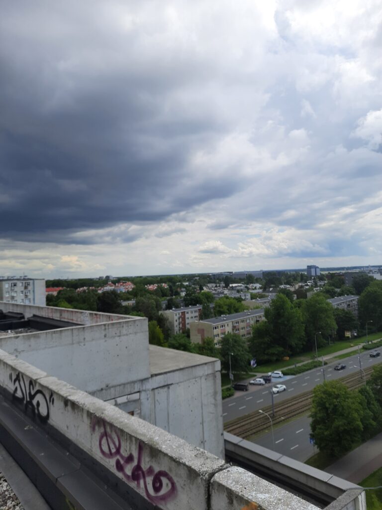 Niedokończony i opuszczony zespół bloków mieszkalnych., Warszawa, województwo mazowieckie - relacja z 05.2021, zdjęcie 13