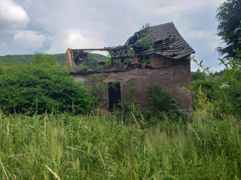 Opuszczony dom, Chrzanów, województwo małopolskie - zdjęcie 7