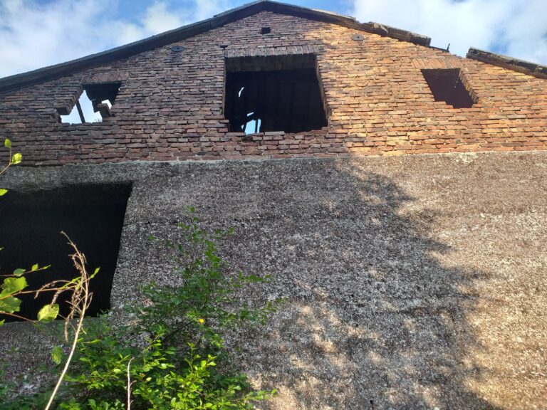 Opuszczony dom, Chrzanów, województwo małopolskie - zdjęcie 8