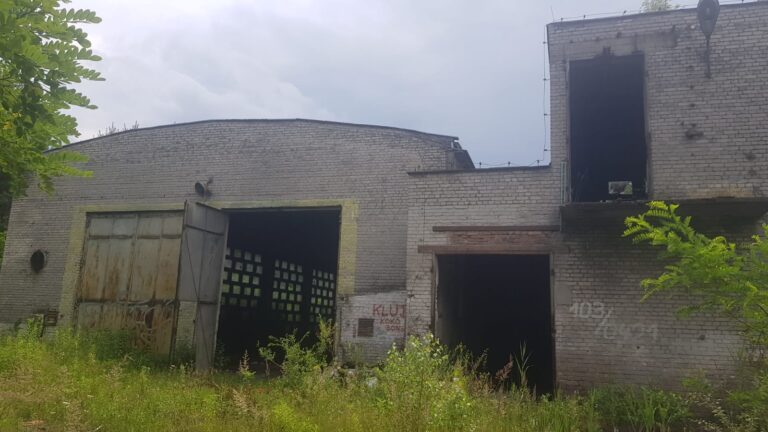 Opuszczony zaklad produkcyjny, Imielin, województwo śląskie - zdjęcie 1