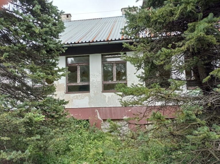 Szkoła/schronisko Zawoja Smyraki, Zawoja, województwo małopolskie - relacja z 07.2021, zdjęcie 3