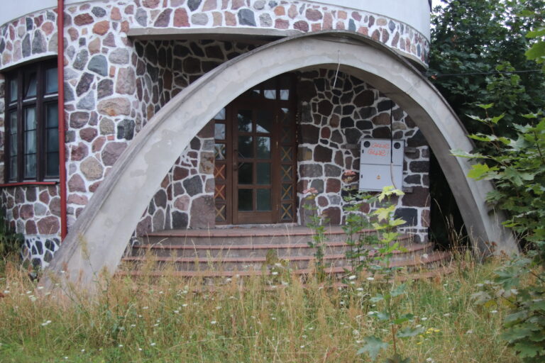 Opuszczony Hotel, Wiartel, województwo warmińsko-mazurskie - relacja z 07.2021, zdjęcie 11