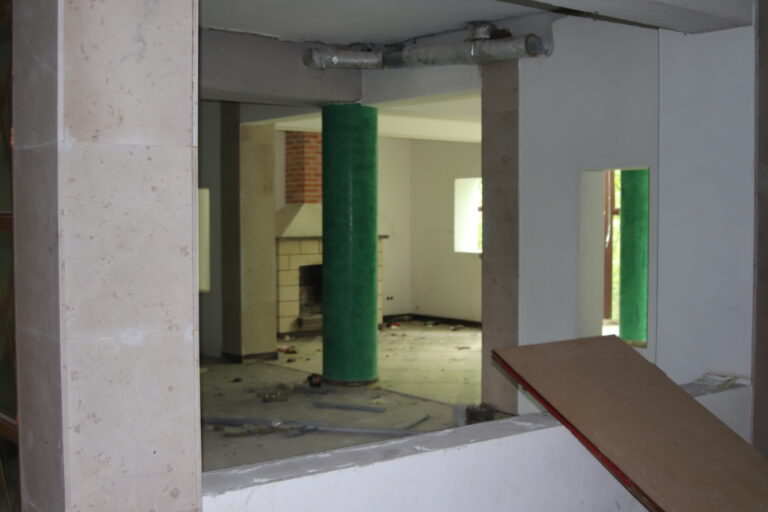 Opuszczony Hotel, Wiartel, województwo warmińsko-mazurskie - relacja z 07.2021, zdjęcie 15