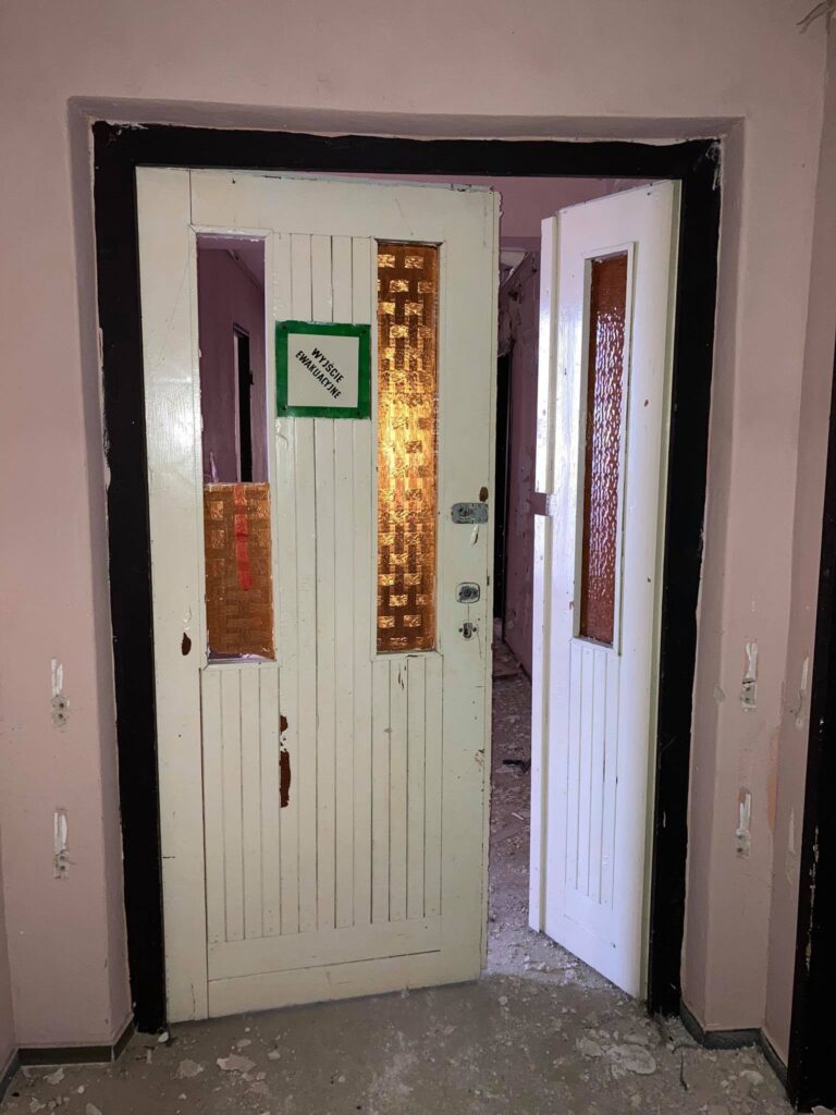 Opuszczony kompleks ośrodków wypoczynkowych i domków letniskowych w Pogorzelicy, Pogorzelica, województwo zachodniopomorskie - zdjęcie 4