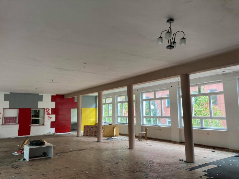 Opuszczony kompleks ośrodków wypoczynkowych i domków letniskowych w Pogorzelicy, Pogorzelica, województwo zachodniopomorskie - zdjęcie 6