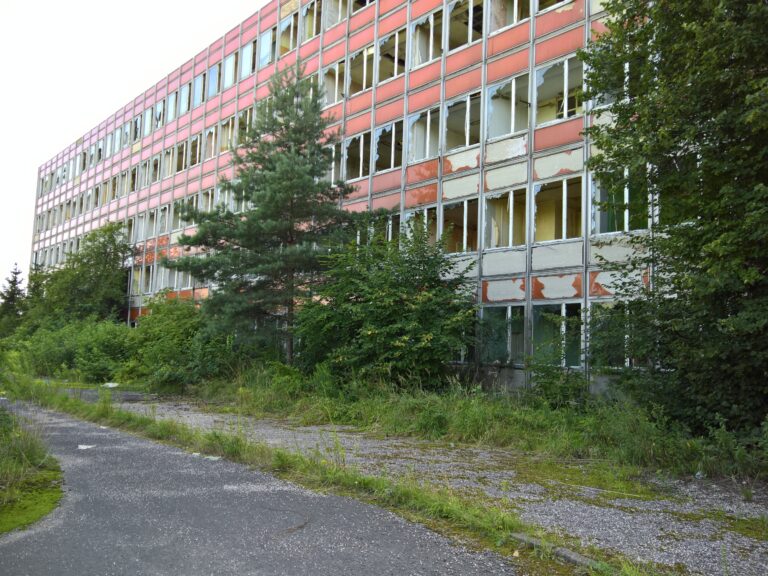 Biurowiec PKP, Dąbrowa Górnicza, województwo śląskie - relacja z 08.2021, zdjęcie 16