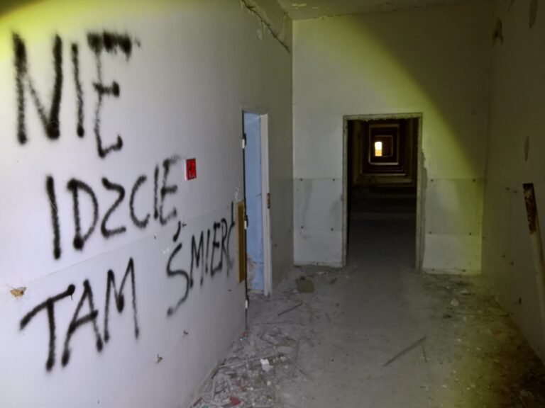 Opuszczony wojskowy szpital uzdrowiskowy, Ciechocinek, województwo kujawsko-pomorskie - relacja z 08.2021, zdjęcie 3