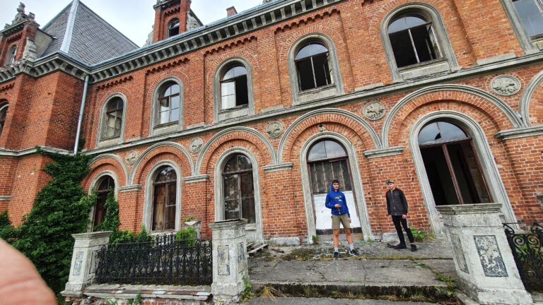 Pałac neorenesansowy, Klecewo, województwo pomorskie - relacja z 08.2021, zdjęcie 1