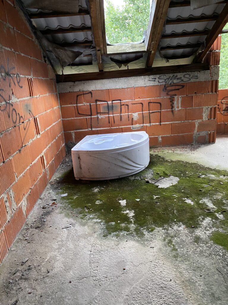 Opuszczone Surowe bloki, Ruda Śląska, województwo śląskie - zdjęcie 4