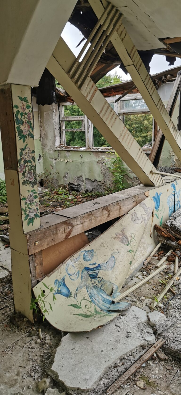 Opuszczony WIELKI SZPITAL rosyjski, Legnica, województwo dolnośląskie - relacja z 08.2021, zdjęcie 39