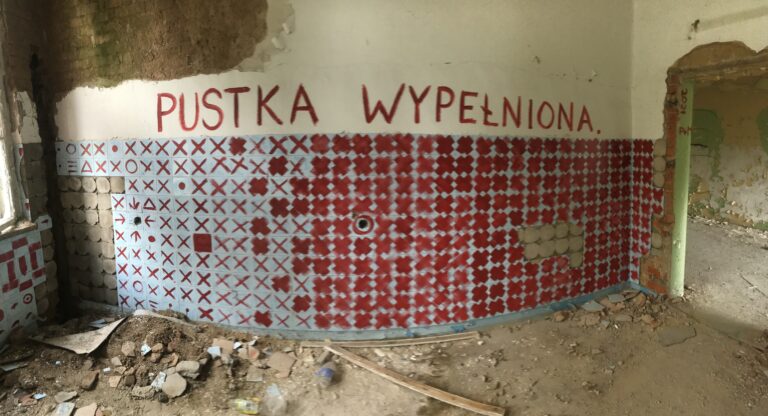 Opuszczony WIELKI SZPITAL rosyjski, Legnica, województwo dolnośląskie - relacja z 09.2021, zdjęcie 50