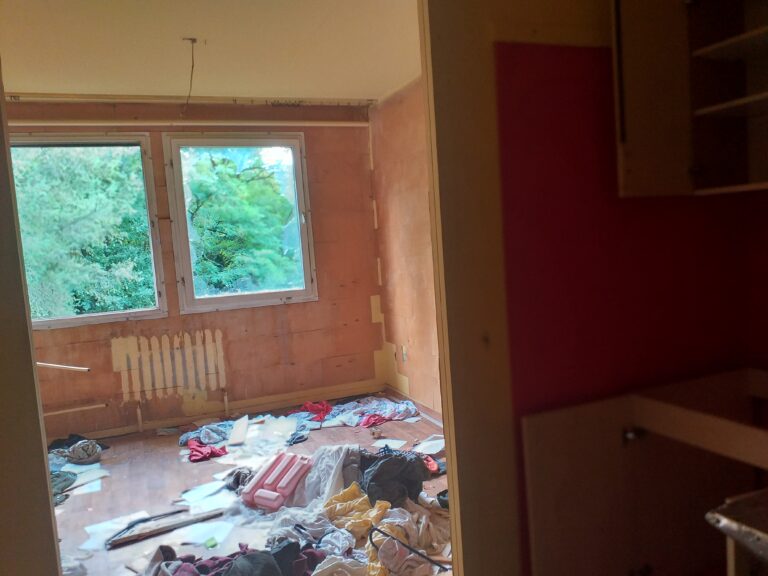 Opuszczony hotel z wyposażeniem, Chrzanów, województwo małopolskie - zdjęcie 2