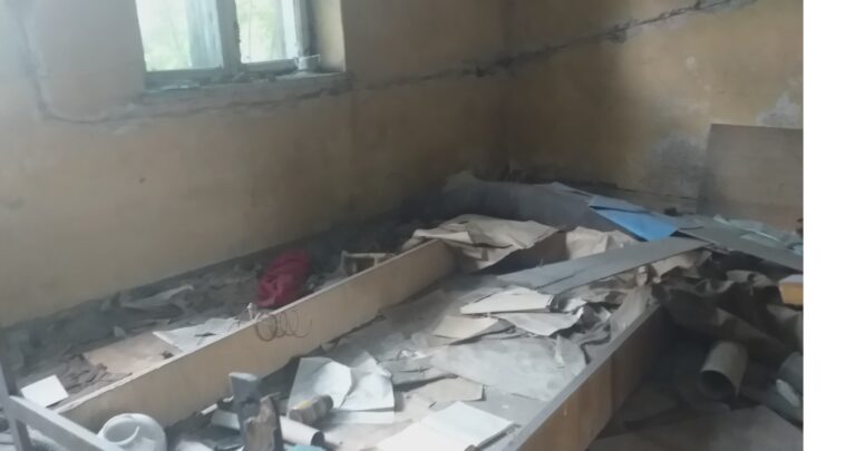 Opuszczony dom księdza, Trzebinia, województwo małopolskie - zdjęcie 5