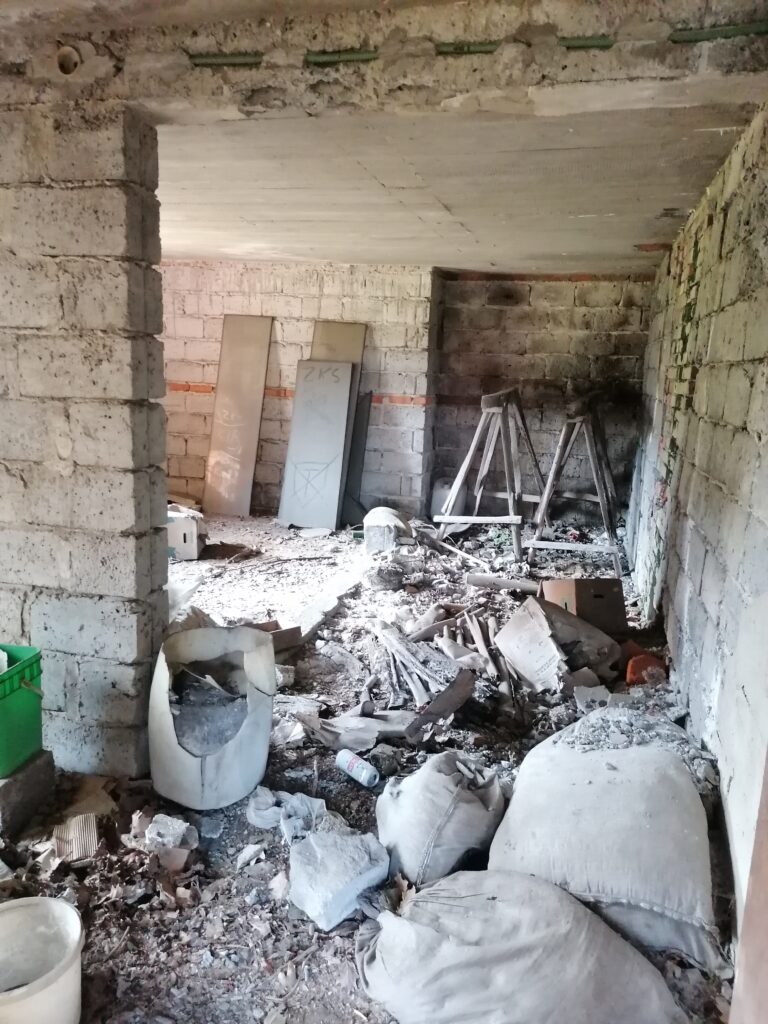 Opuszczony budynek, Tarnów, województwo małopolskie - zdjęcie 2