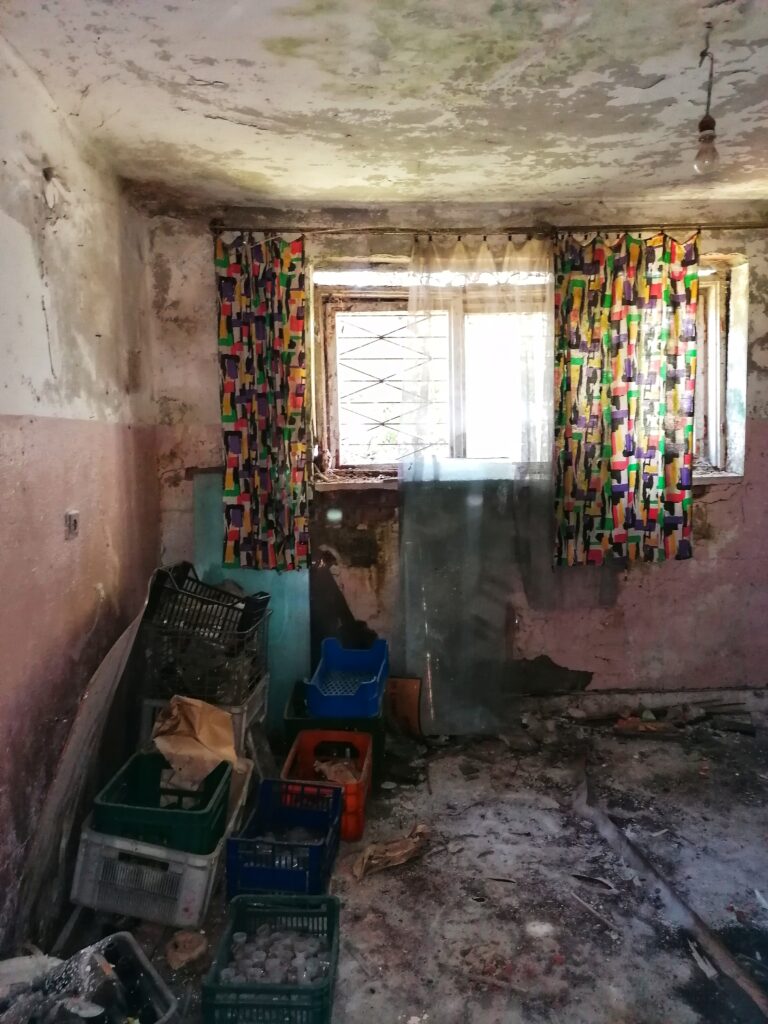 Opuszczony budynek, Tarnów, województwo małopolskie - zdjęcie 3