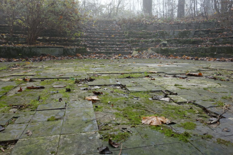 Porzucona Plansza Szachowa, Tarnów, województwo małopolskie - zdjęcie 2