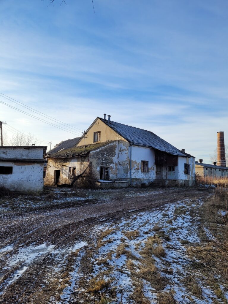 Opuszczona cegielnia, Albigowa, województwo podkarpackie - relacja z 01.2022, zdjęcie 9