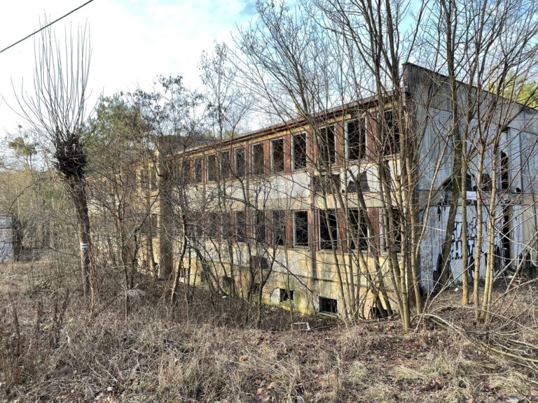 Opuszczone budynki kolejowe w Rynkowie, Bydgoszcz, województwo kujawsko-pomorskie - relacja z 01.2022, zdjęcie 3
