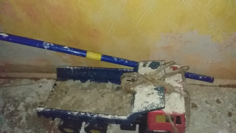 Opuszczony dom z wyposażeniem, Chrzanów, województwo małopolskie - zdjęcie 1