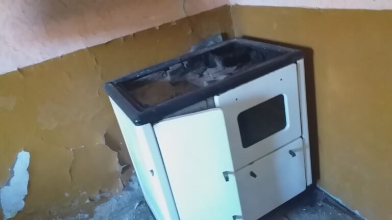 Opuszczony dom z wyposażeniem, Chrzanów, województwo małopolskie - zdjęcie 4