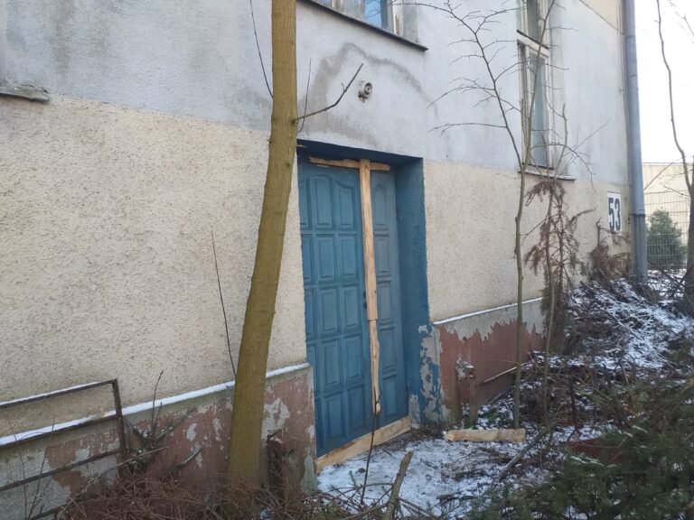Opuszczone kino/dyskoteka BRONX, Chrzanów, województwo małopolskie - relacja z 01.2022, zdjęcie 23
