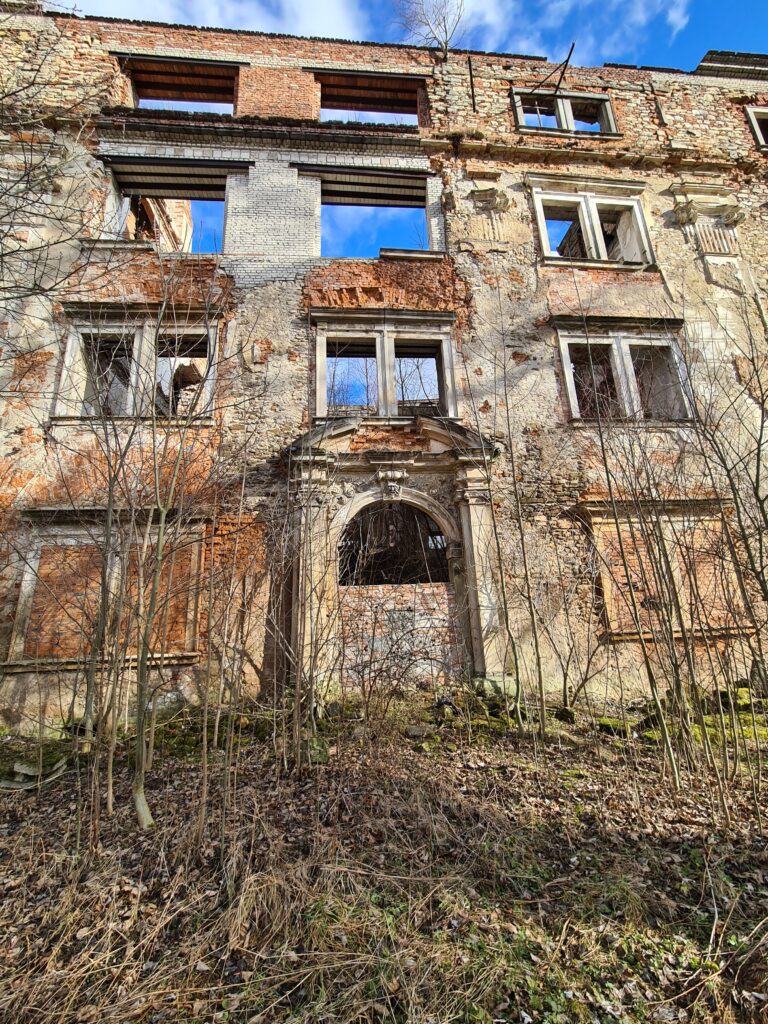 Ruiny pałacu, Wilkanów, województwo dolnośląskie - zdjęcie z relacji 2