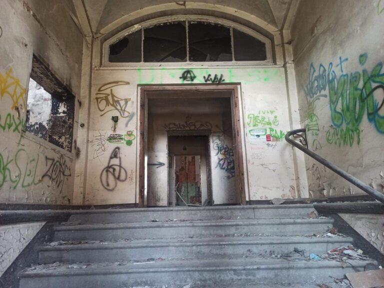 Opuszczony szpital w Raciborzu, Racibórz, województwo śląskie - relacja z 03.2022, zdjęcie 39
