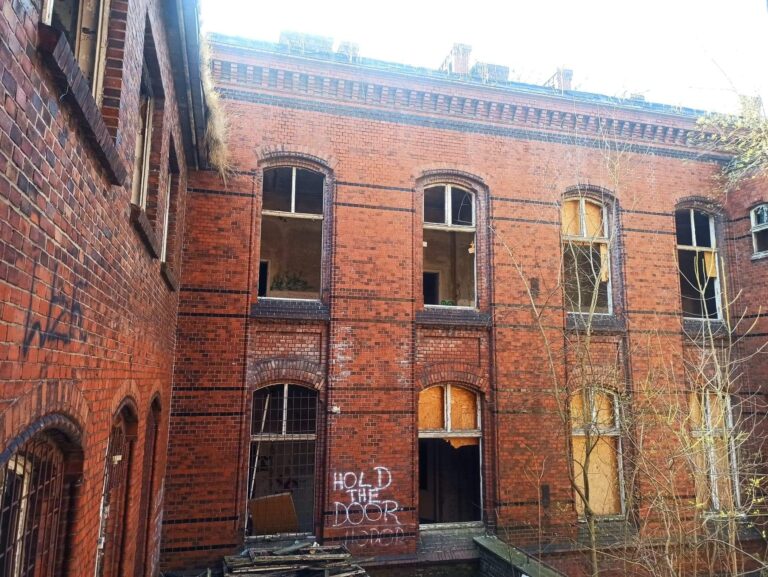 Opuszczony szpital w Raciborzu, Racibórz, województwo śląskie - relacja z 03.2022, zdjęcie 42