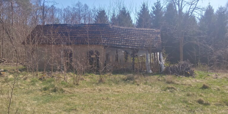 Dom w którym zamordował Józef Pluta, Pąchy, województwo wielkopolskie - zdjęcie 6