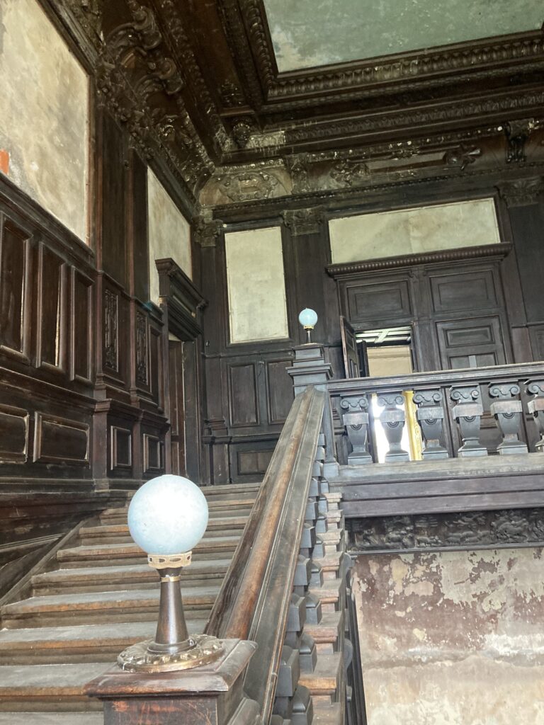 Pałac rodu von Magnis, Bożków, województwo dolnośląskie - relacja z 05.2022, zdjęcie 7