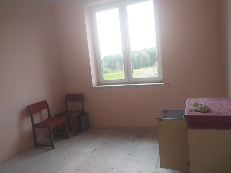 Opuszczona kamienica z prądem, Chrzanów, województwo małopolskie - zdjęcie 5