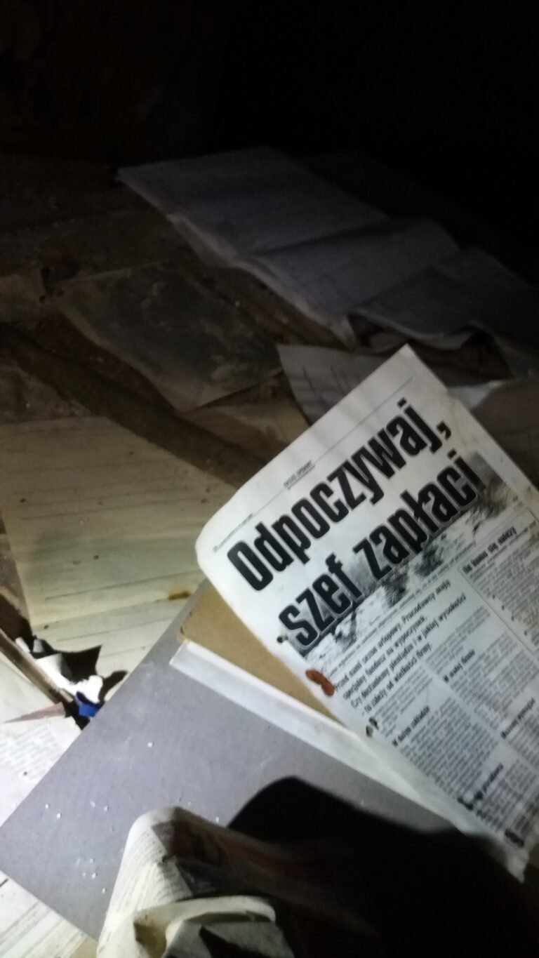 Opuszczony budynek z halą, Warszawa, województwo mazowieckie - relacja z 05.2022, zdjęcie 9